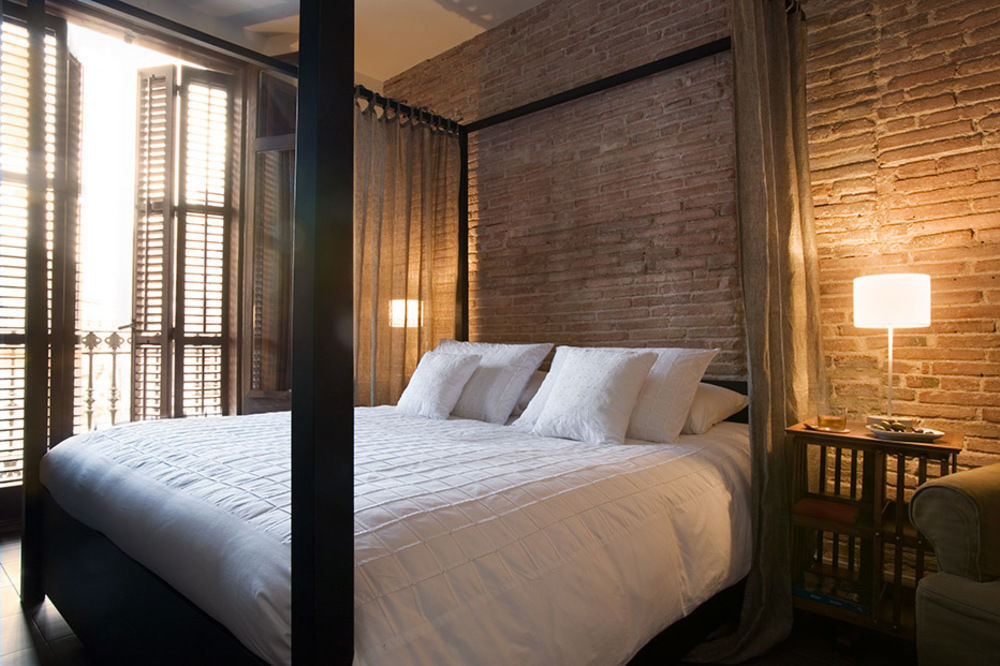 Destinationbcn - Universitat Rooms บาร์เซโลนา ภายนอก รูปภาพ