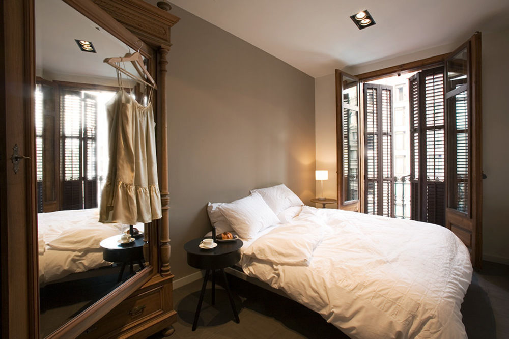 Destinationbcn - Universitat Rooms บาร์เซโลนา ภายนอก รูปภาพ
