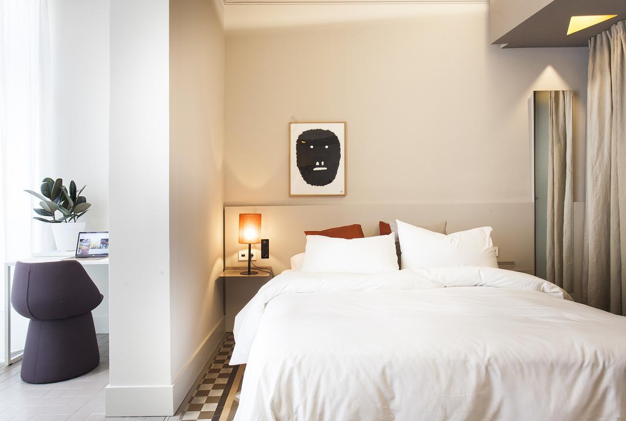 Destinationbcn - Universitat Rooms บาร์เซโลนา ภายนอก รูปภาพ