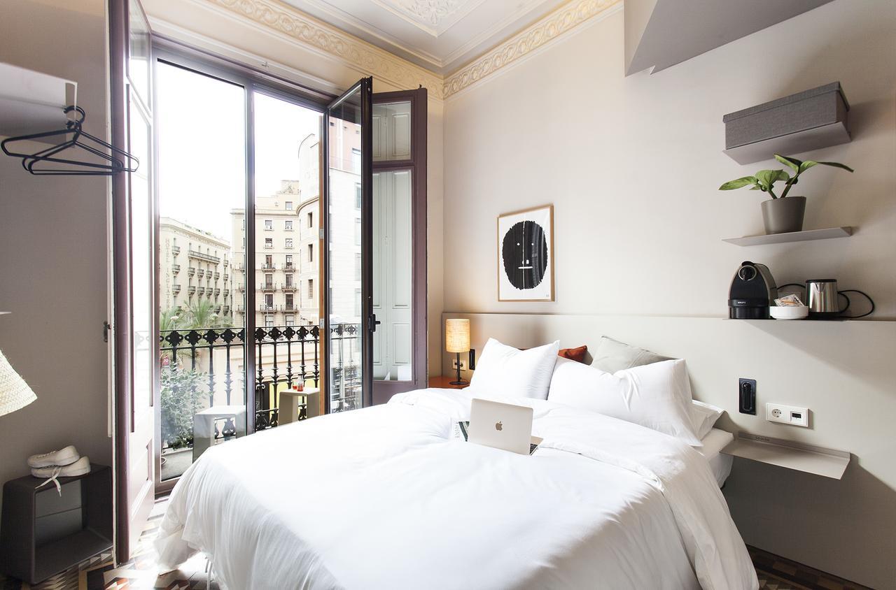 Destinationbcn - Universitat Rooms บาร์เซโลนา ภายนอก รูปภาพ