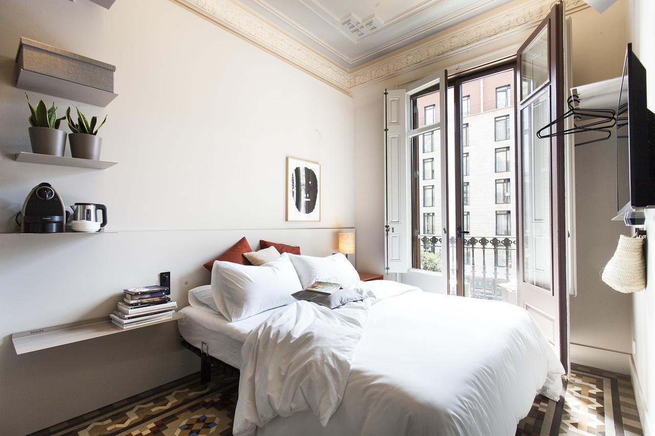 Destinationbcn - Universitat Rooms บาร์เซโลนา ภายนอก รูปภาพ