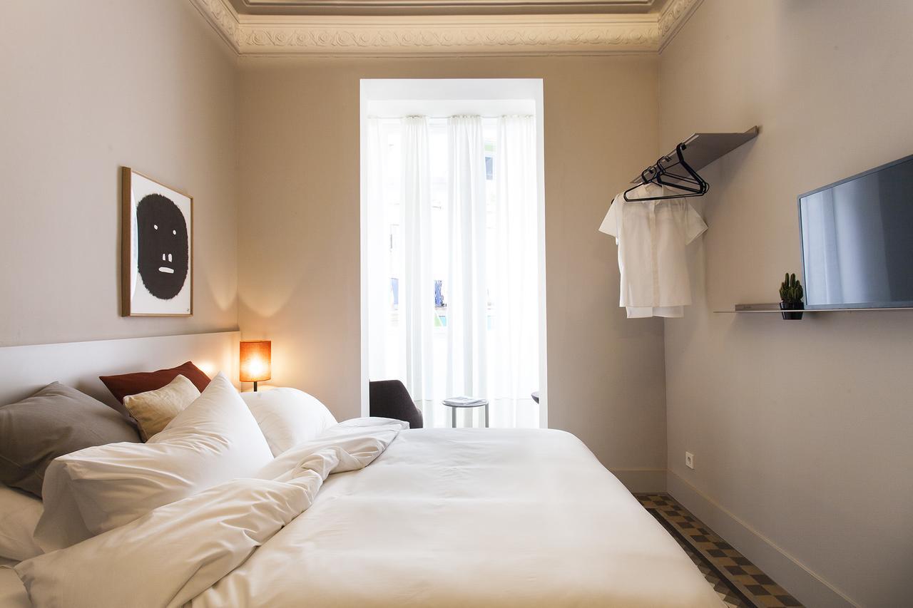 Destinationbcn - Universitat Rooms บาร์เซโลนา ภายนอก รูปภาพ